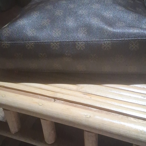 AVON SIGNATURE COLLECTION, MAYLIN TOTE - Picture 4 of 5